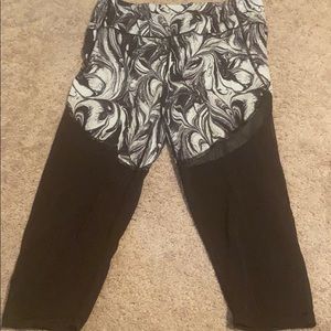 VICTORIA’S SECRET SPORT Leggings -white/black mesh